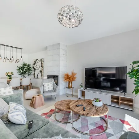 ヴィラ Vitoria V3 Lote 68 - Vip By Interhome *