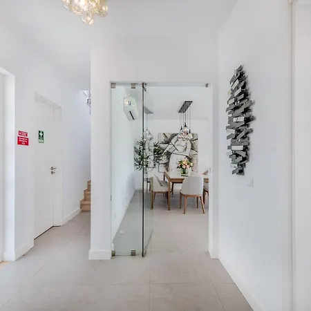 Vitoria V3 Lote 68 - Vip By Interhome *