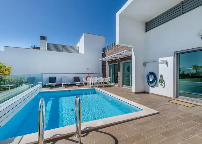 Willa Vitoria V3 Lote 68 - Vip By Interhome *